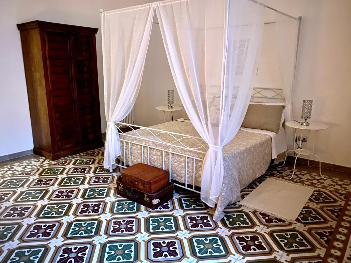 莱切La Casa Di Nonna Titina公寓 外观 照片
